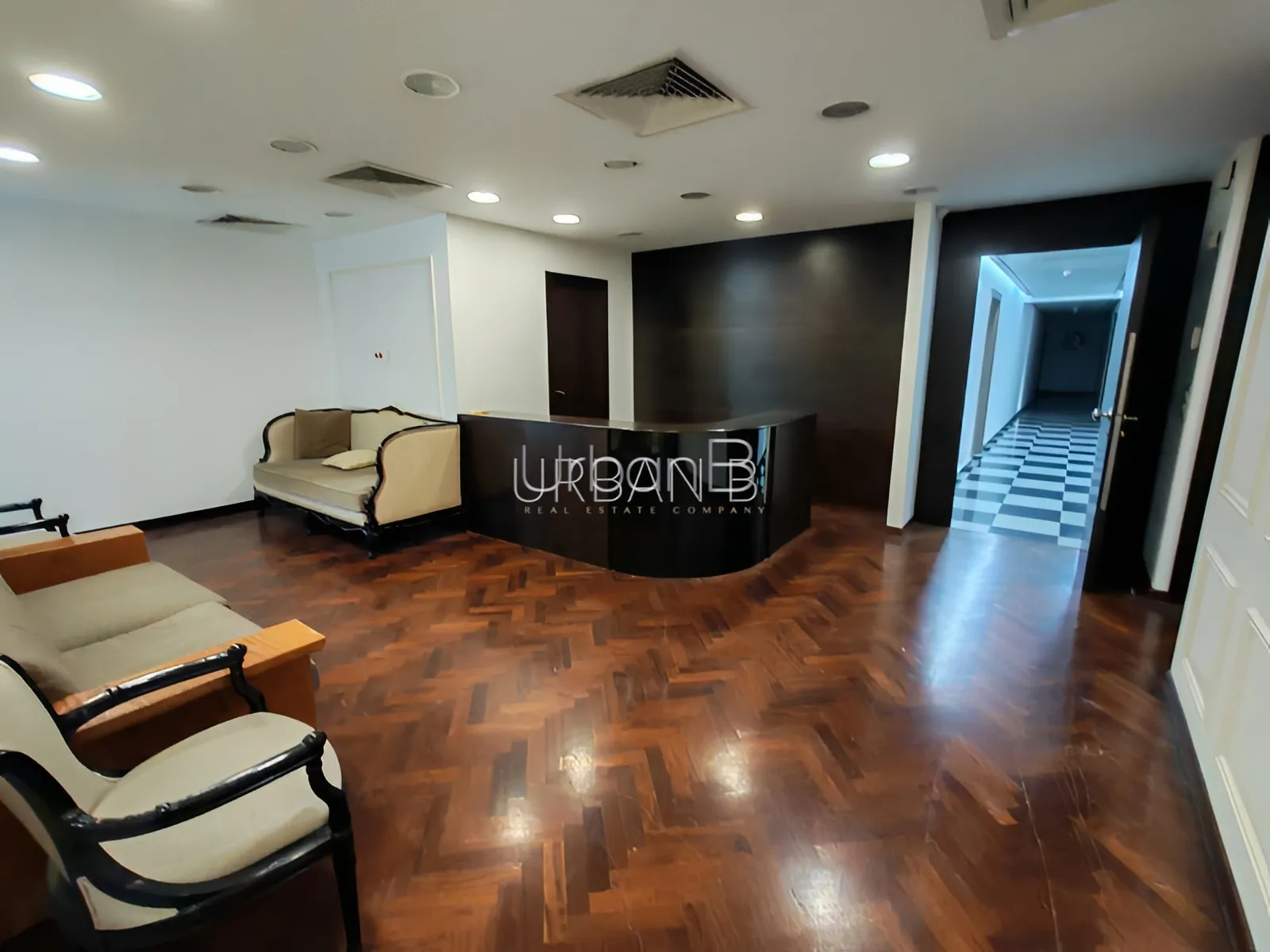 Office for Sale in Caree d'or, Achrafieh