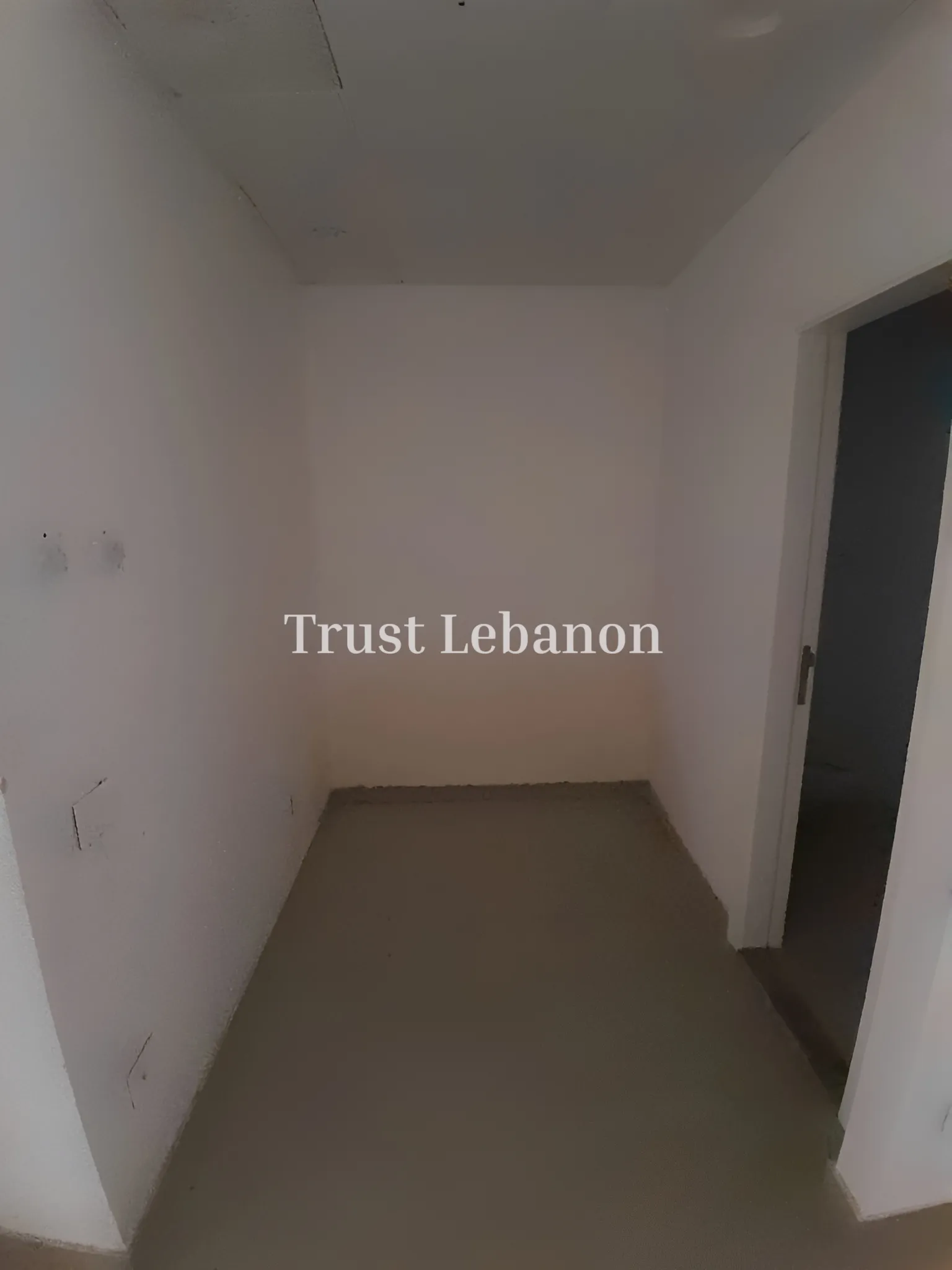 Showroom for rent in Zouk Mikael, Lebanon