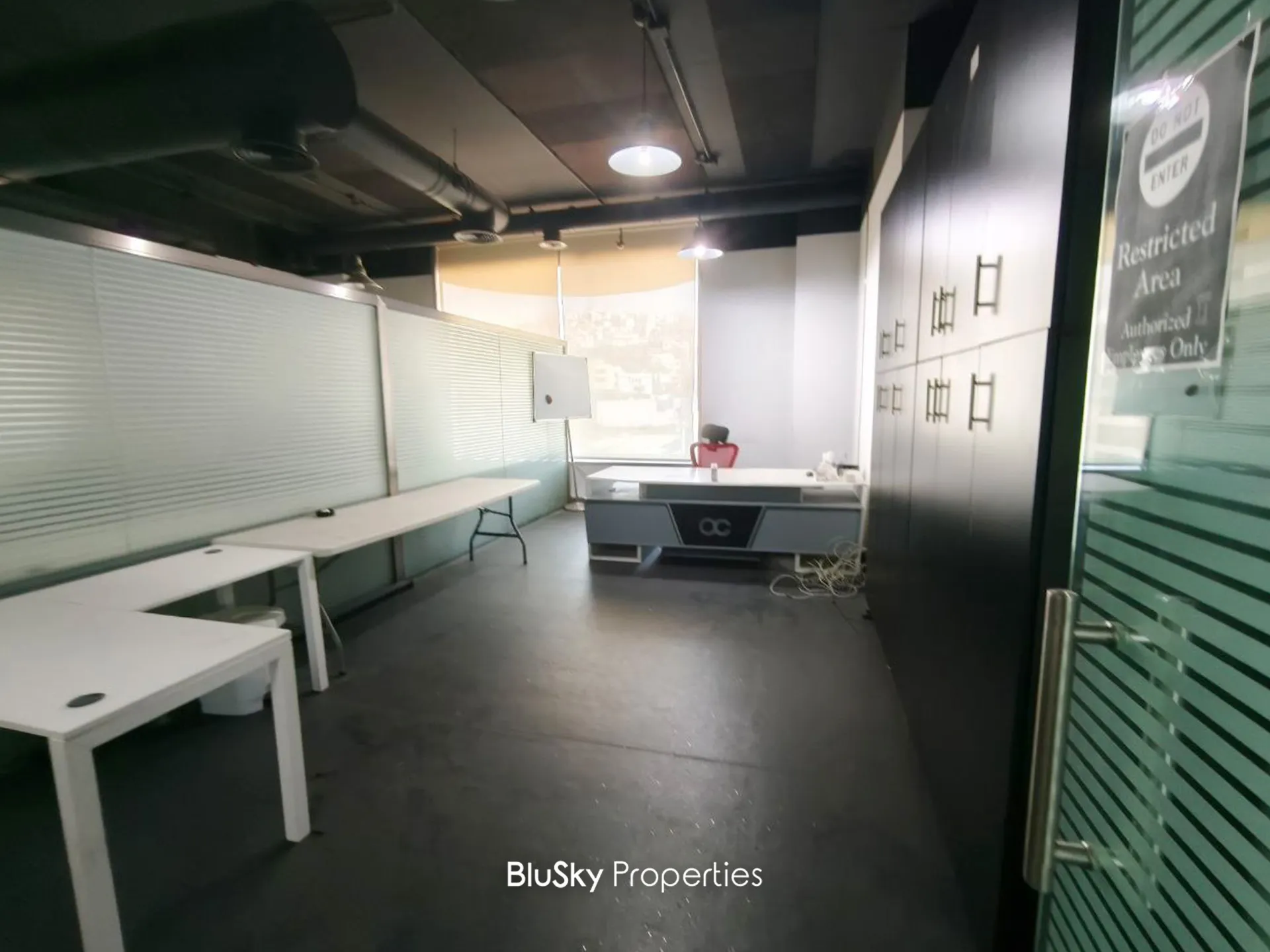 Office for rent in Dbayeh, lebanon