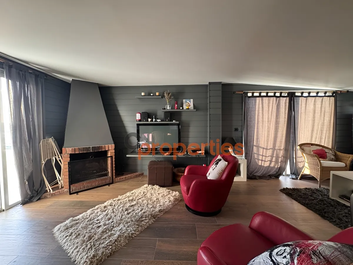 Chalet for Sale in Faraiya - 4 bed, 4 bath