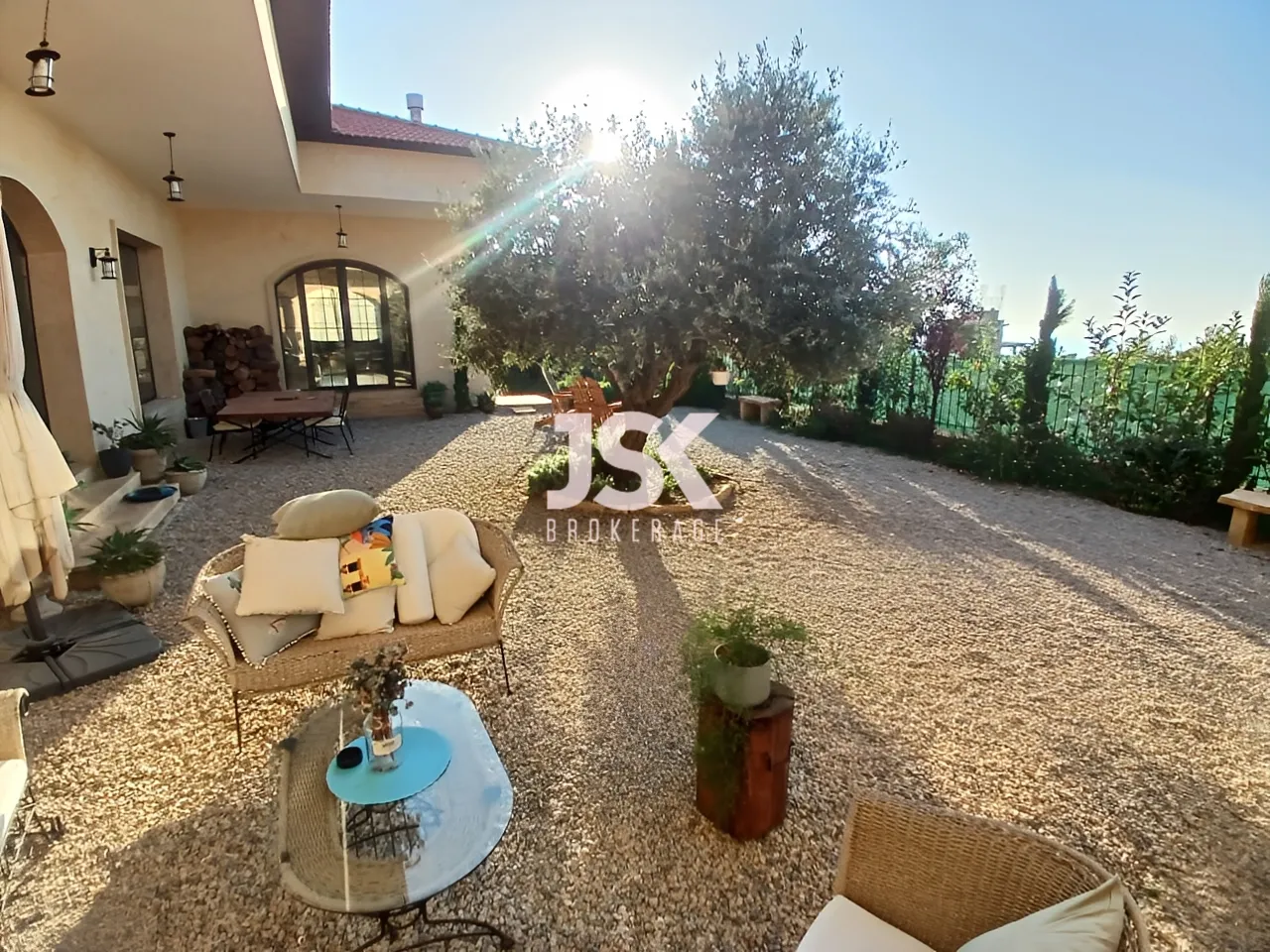 Villa for Sale in Roumieh