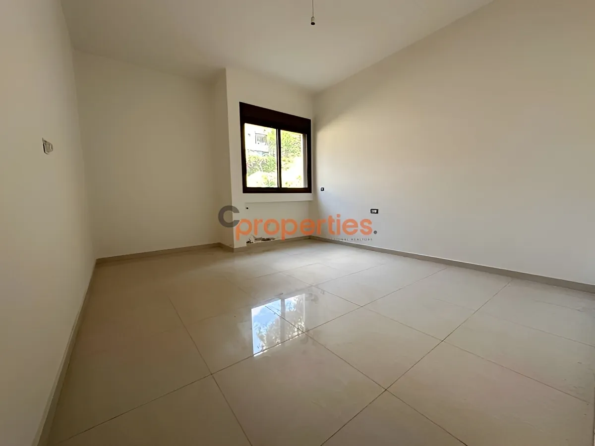 Apartment for Sale in Mtaileb