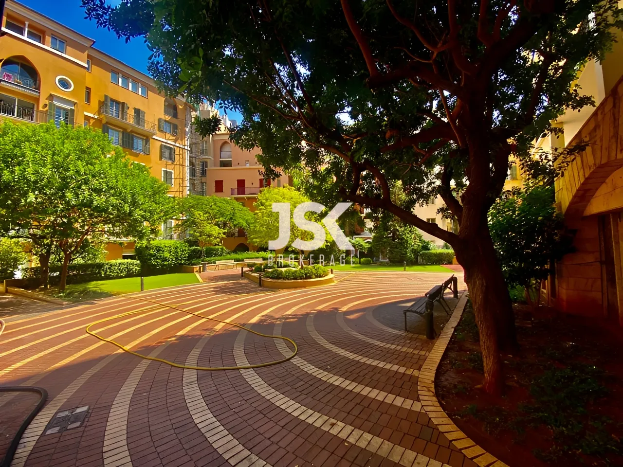 Apartment for Sale in Saifi Village