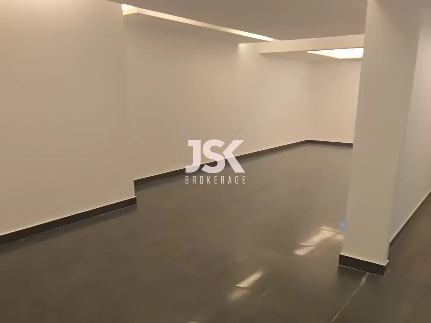 Apartment for Sale in Aamchit