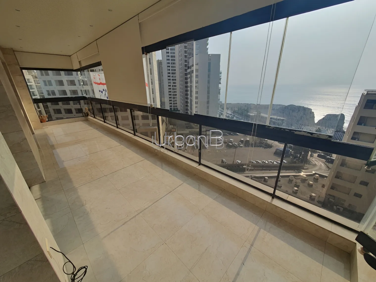 Apartment for sale in Raoucheh, Beirut, Lebanon - 4 bed, 3 bath