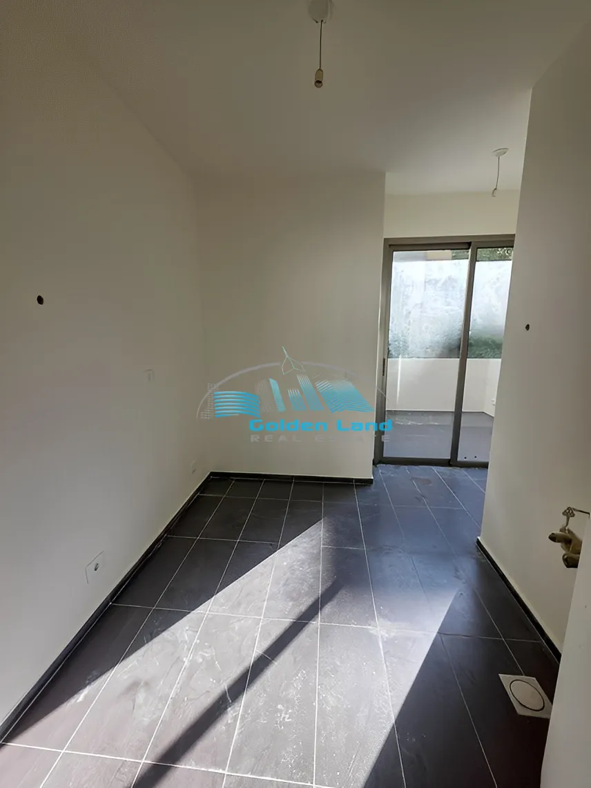 Apartment for Sale in Mazraat Yachoua, Lebanon