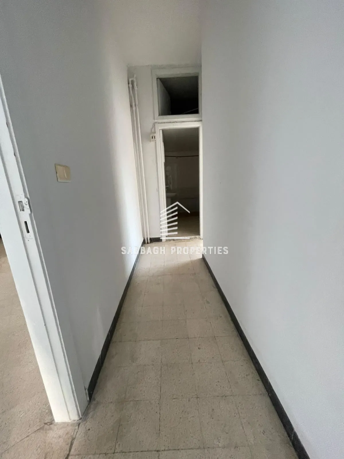 Apartment for rent in Geitawi, beirut, lebanon