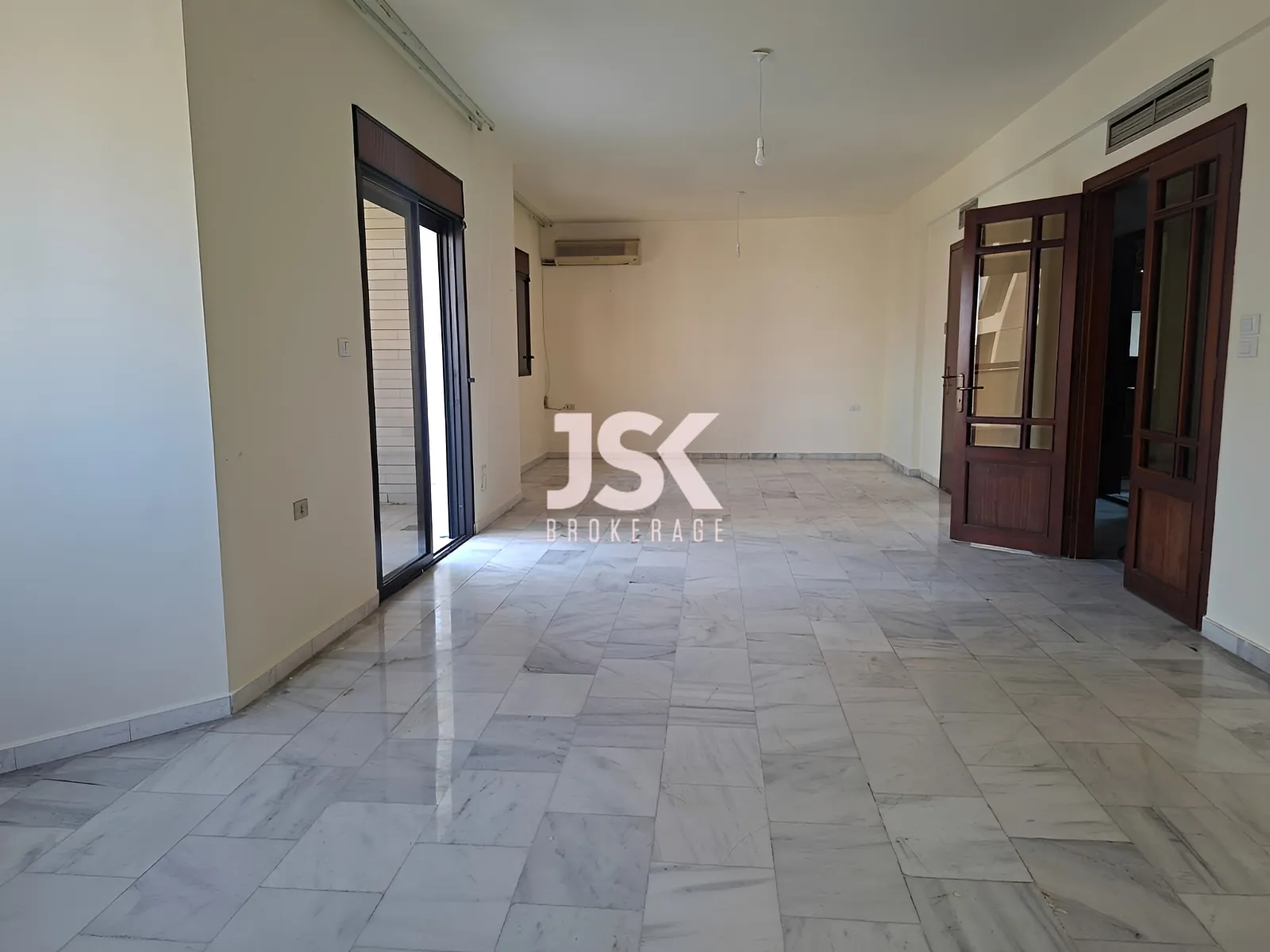 Apartment for Rent in Ras - 3 bed, 3 bath