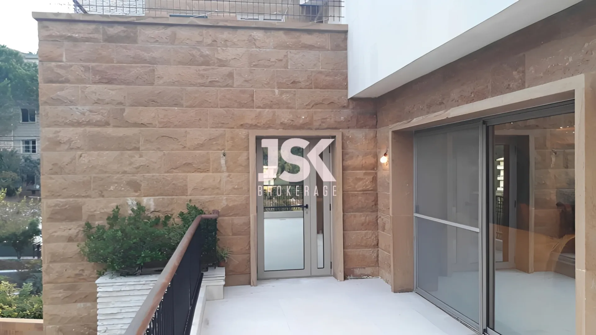 Duplex for Sale in Jouret Al Ballout, Lebanon