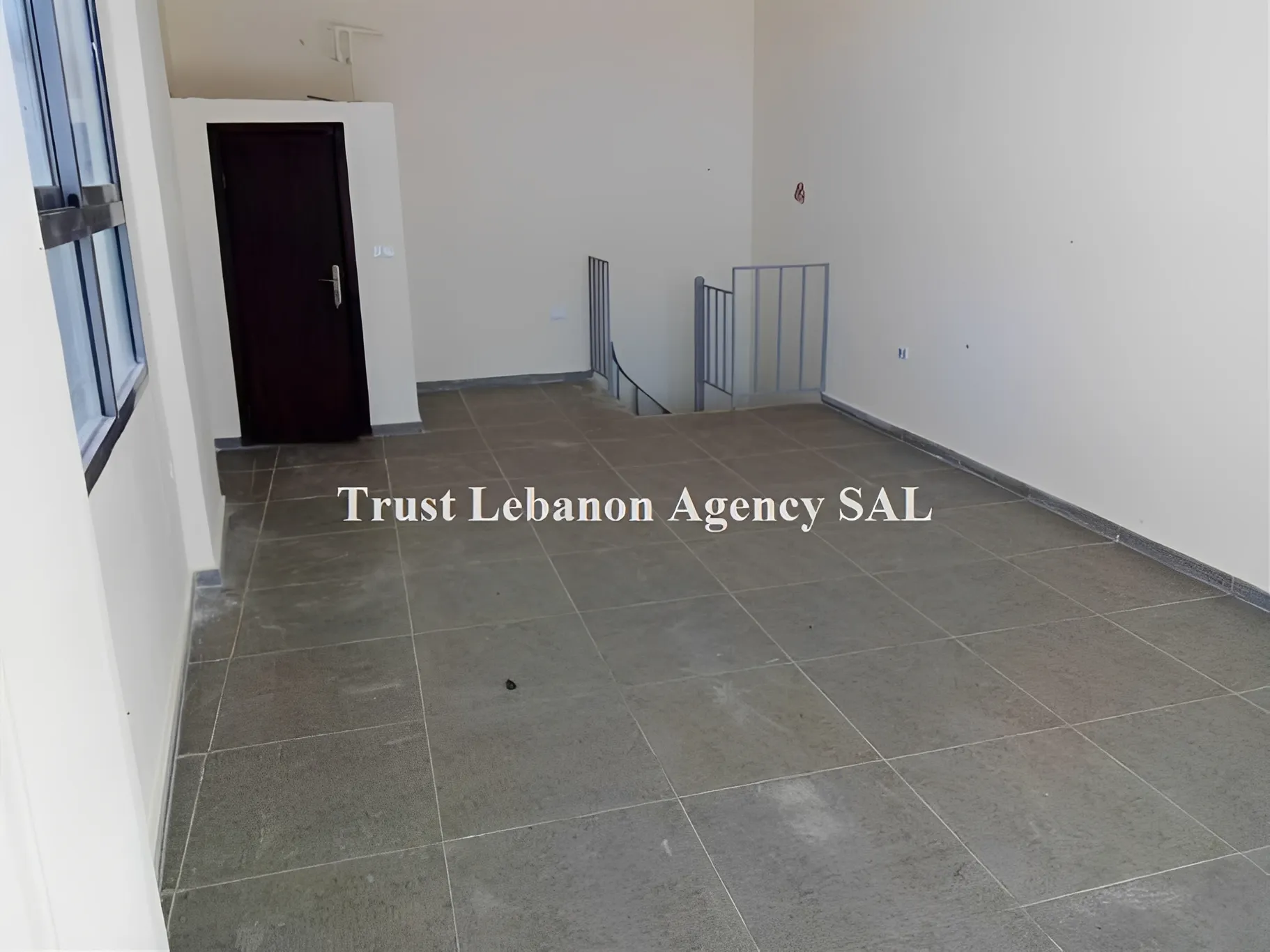 Shop For Sale in Chouf, Haret Al Naame