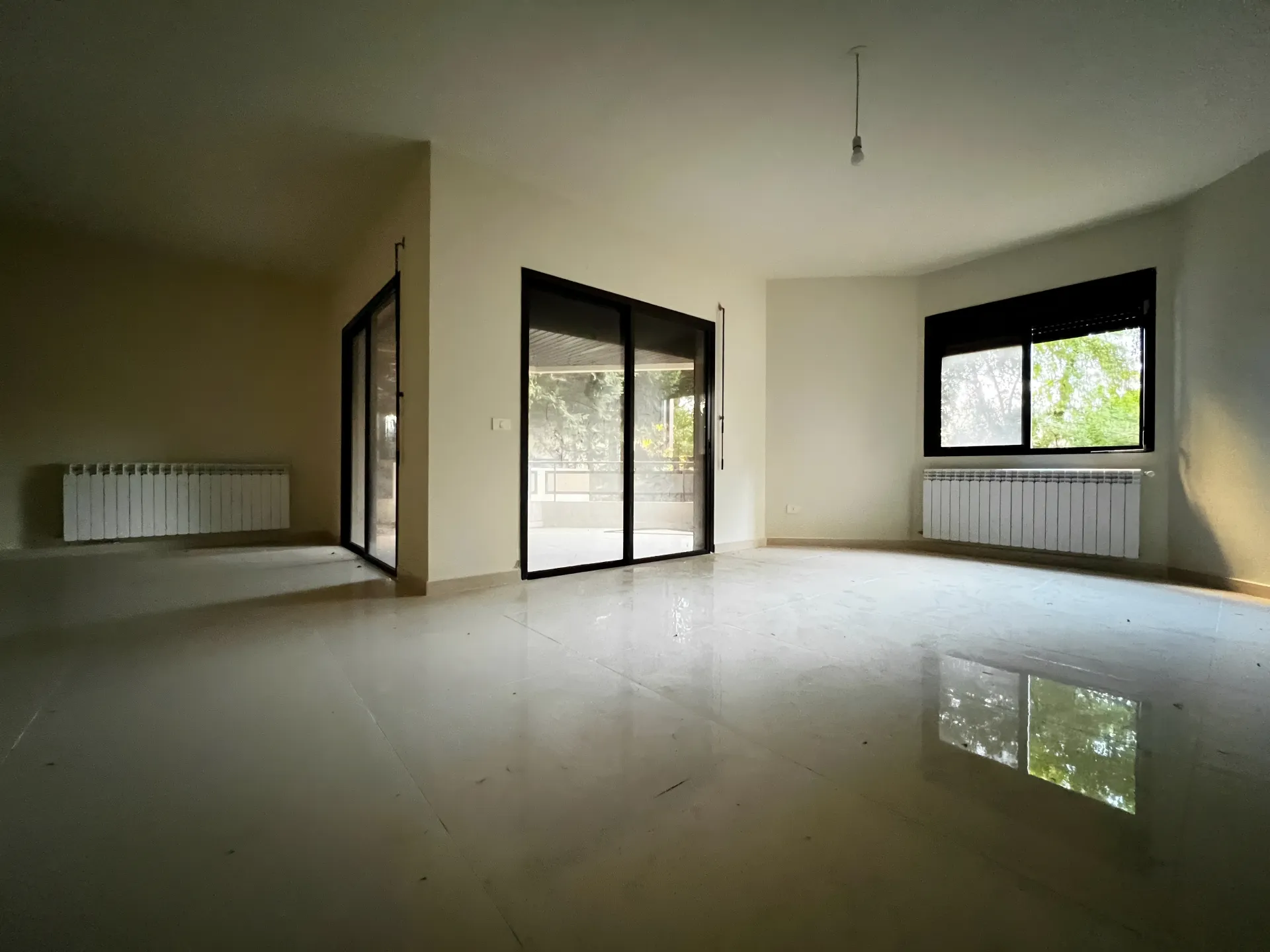 Apartment for Rent in Ballouneh