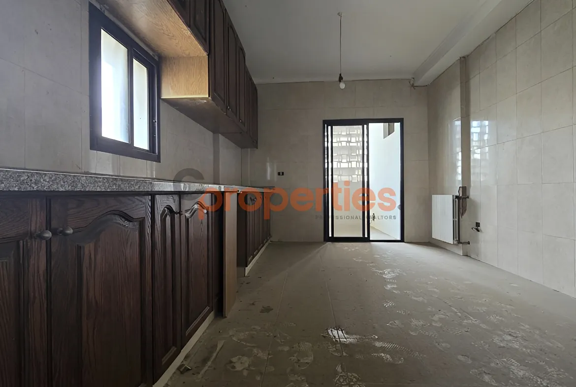 Apartment for Sale in Forn El Chebbak
