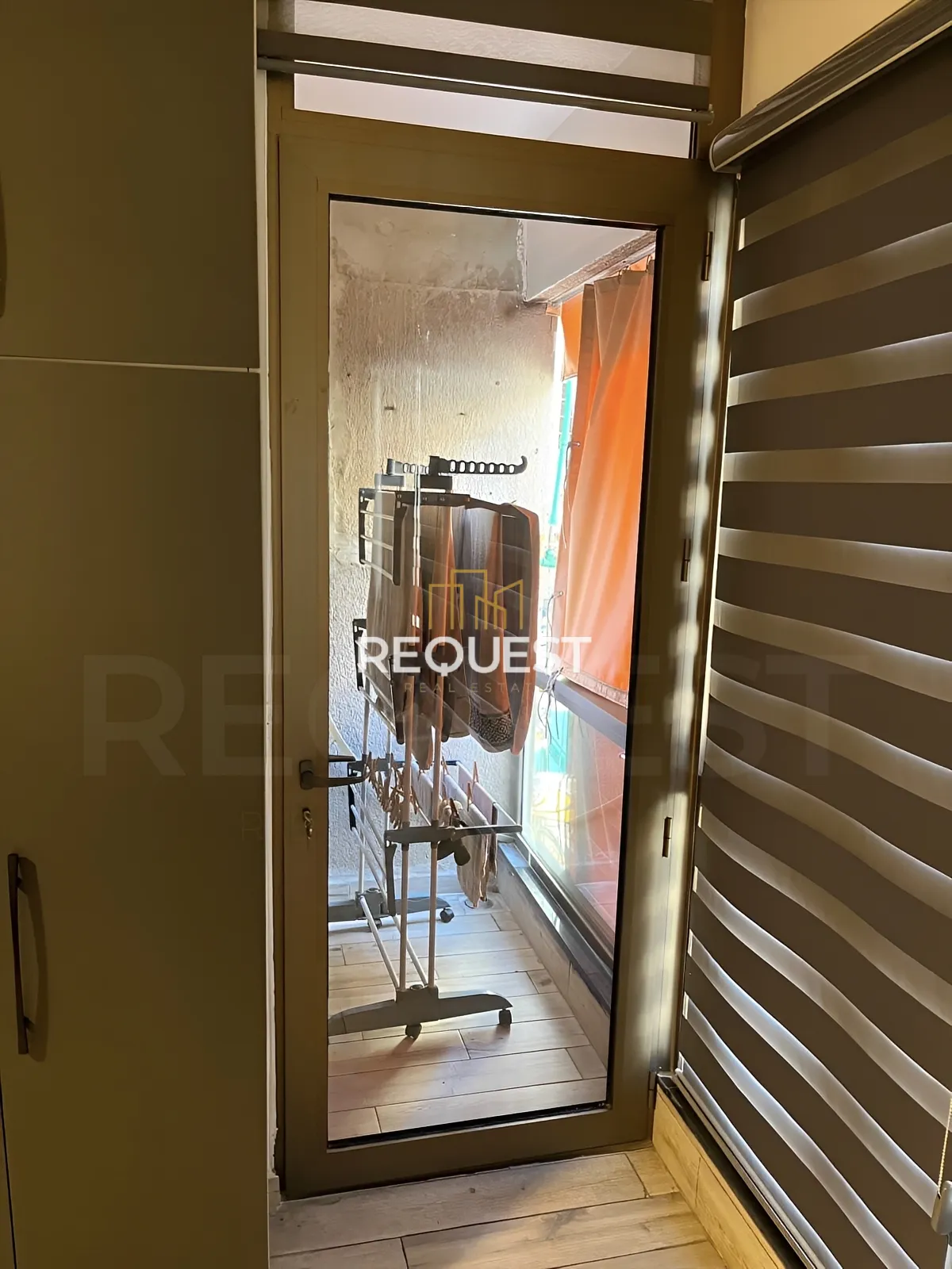 Apartment for rent in Ramlet el baida, beirut, lebanon