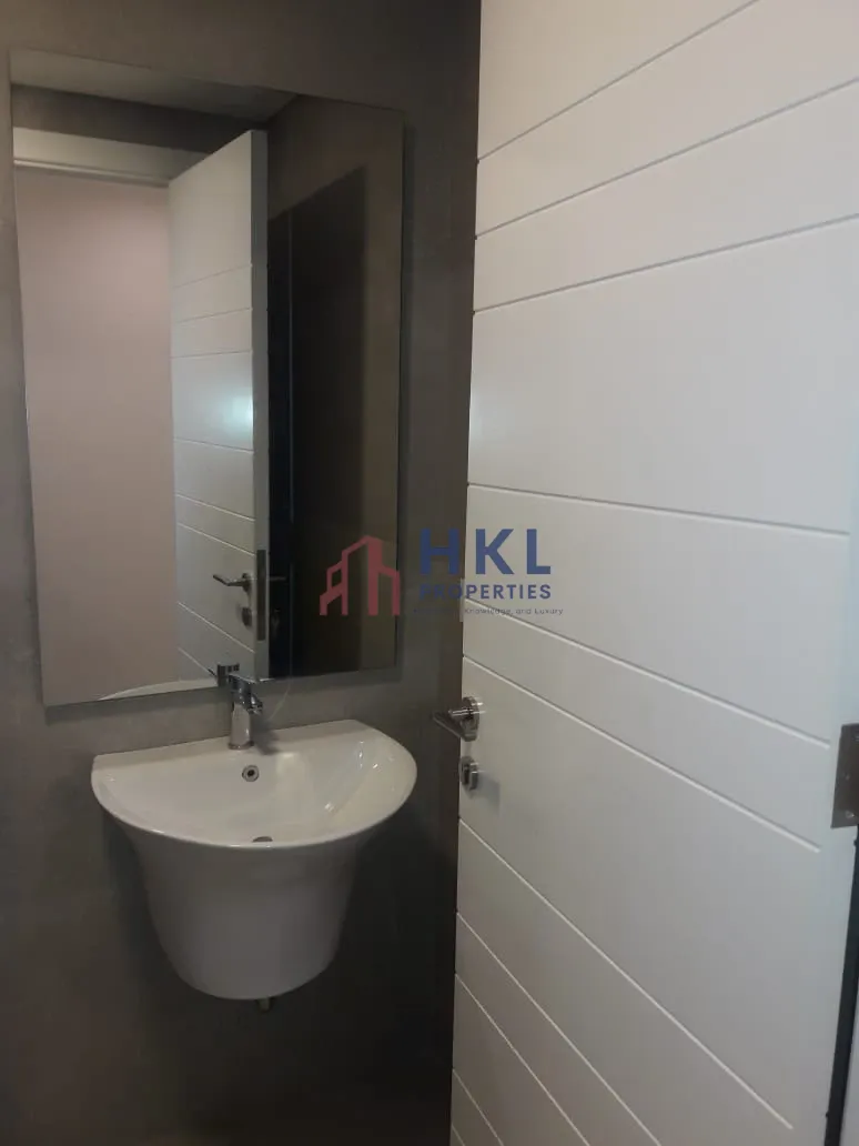 Apartment for rent in Clemenceau, Bayrut, Lebanon