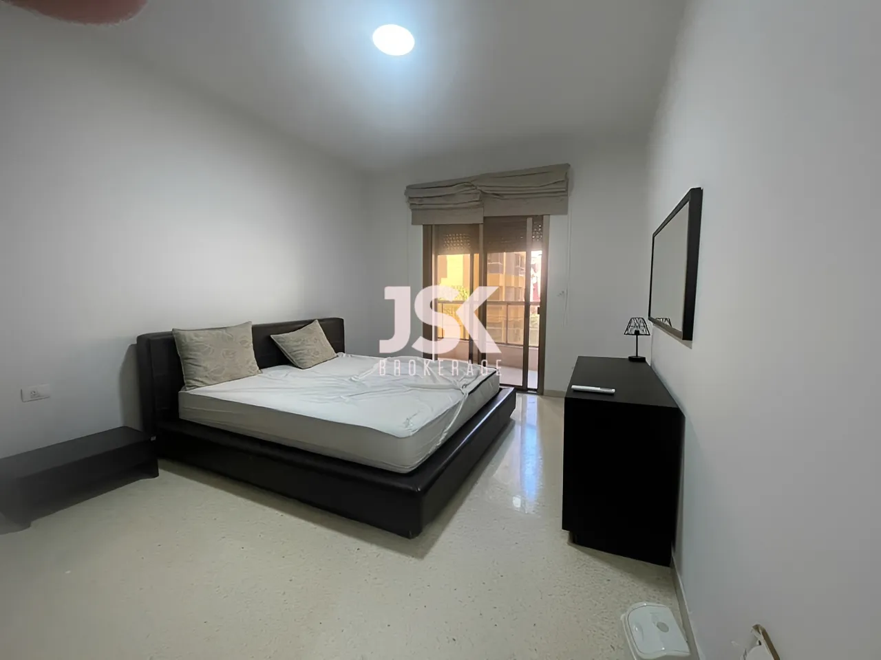 Apartment for Sale in Ain Al Mraiseh