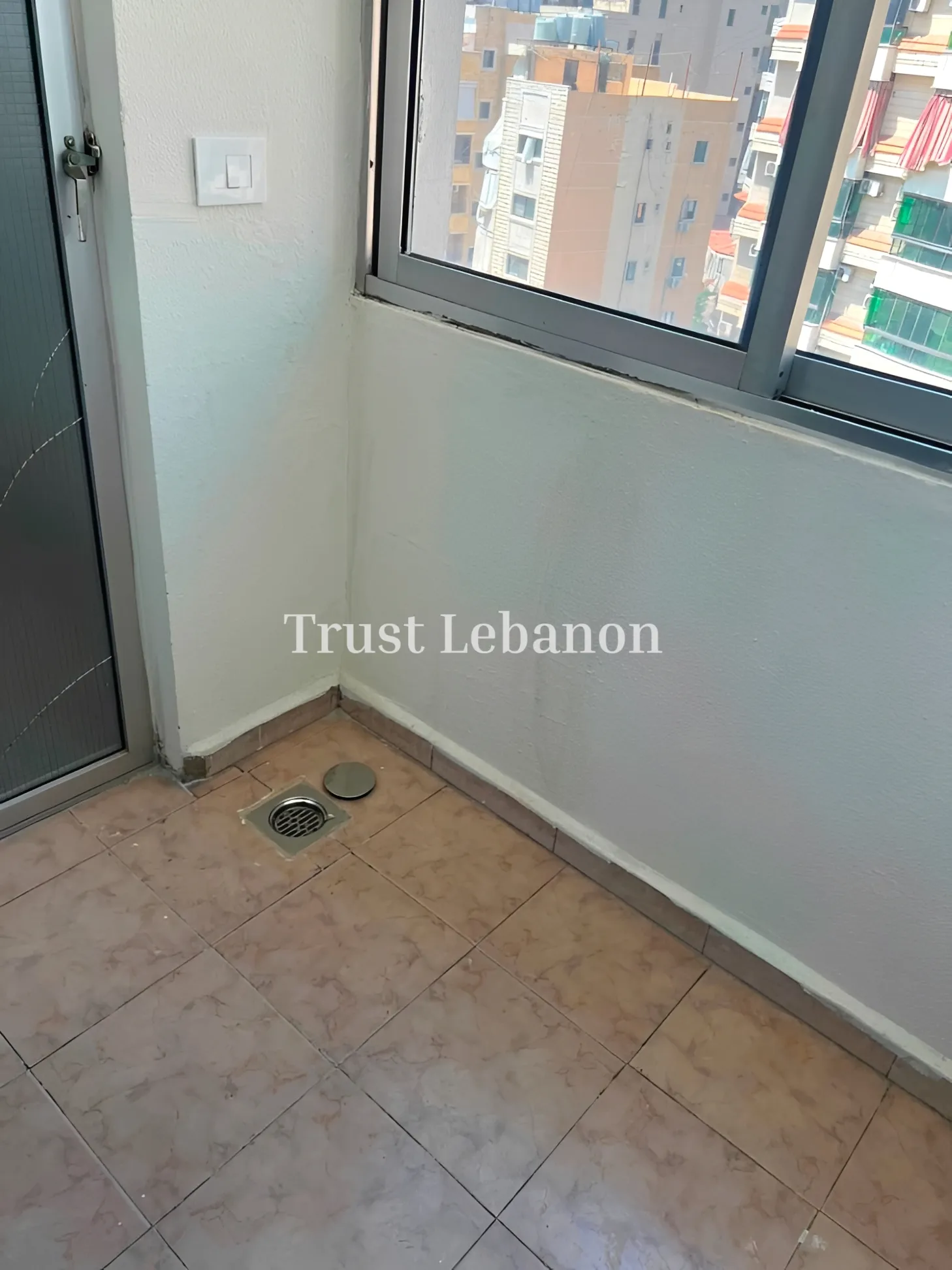 Apartment for sale in Chiyah, Lebanon
