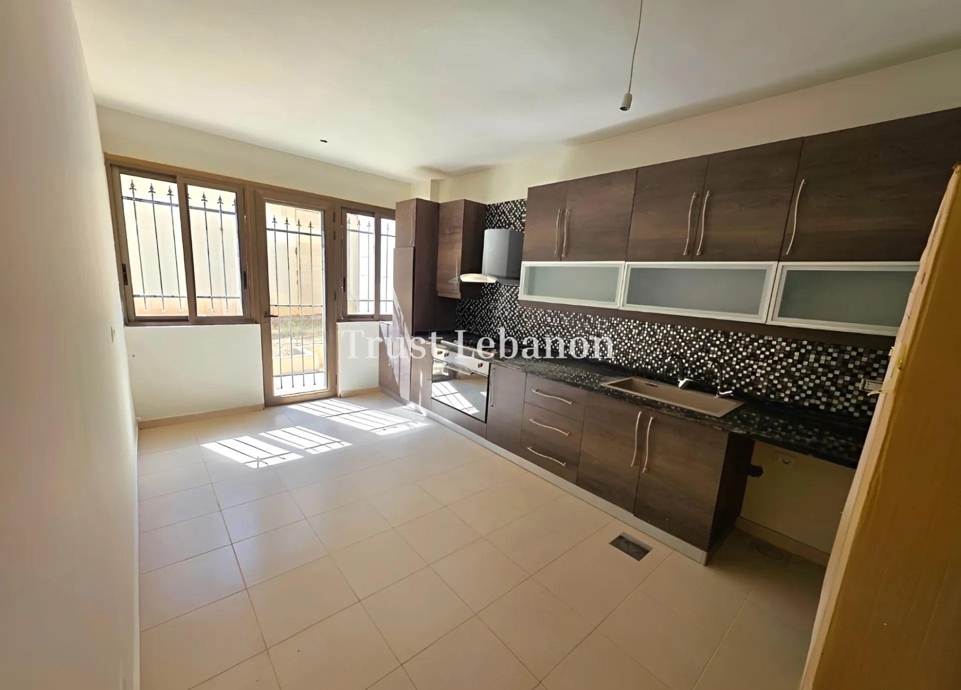 Apartment for sale in Jouret El Ballout, Lebanon