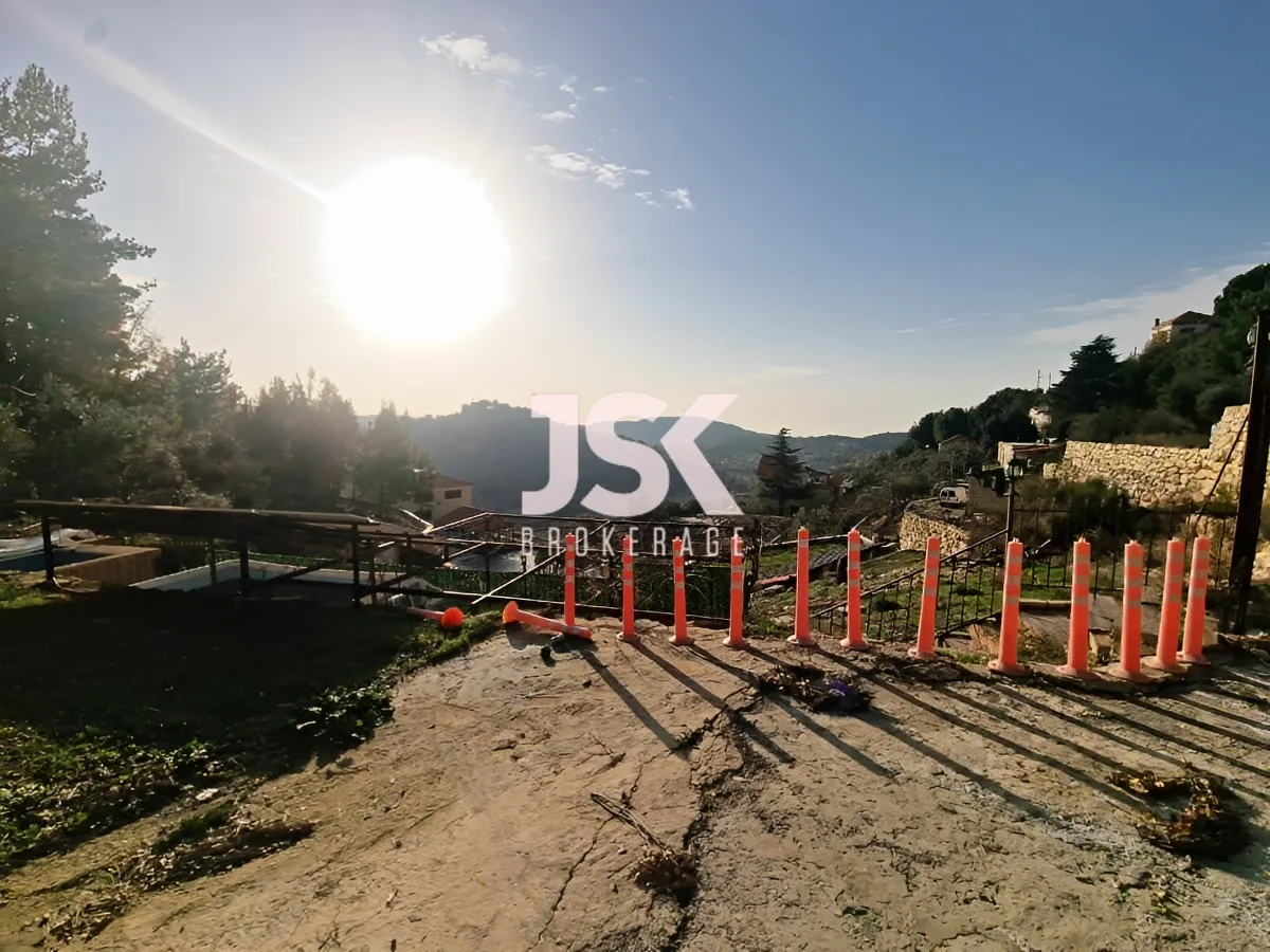 Villa for Sale in Lehfed, Lebanon - 5 bed, 3 bath