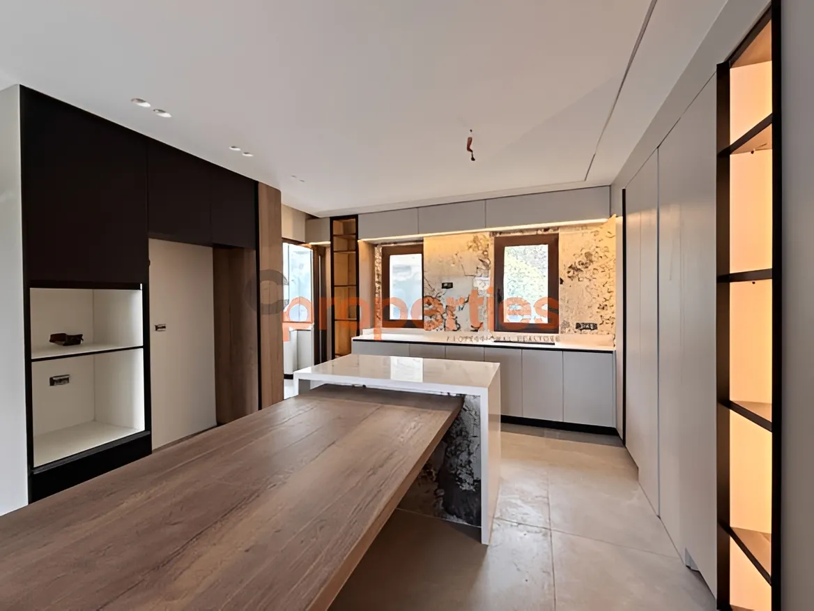 Apartment for Rent in Bsalim - 3 bed, 4 bath