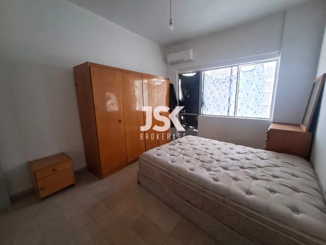 Apartment for Sale in Barbour