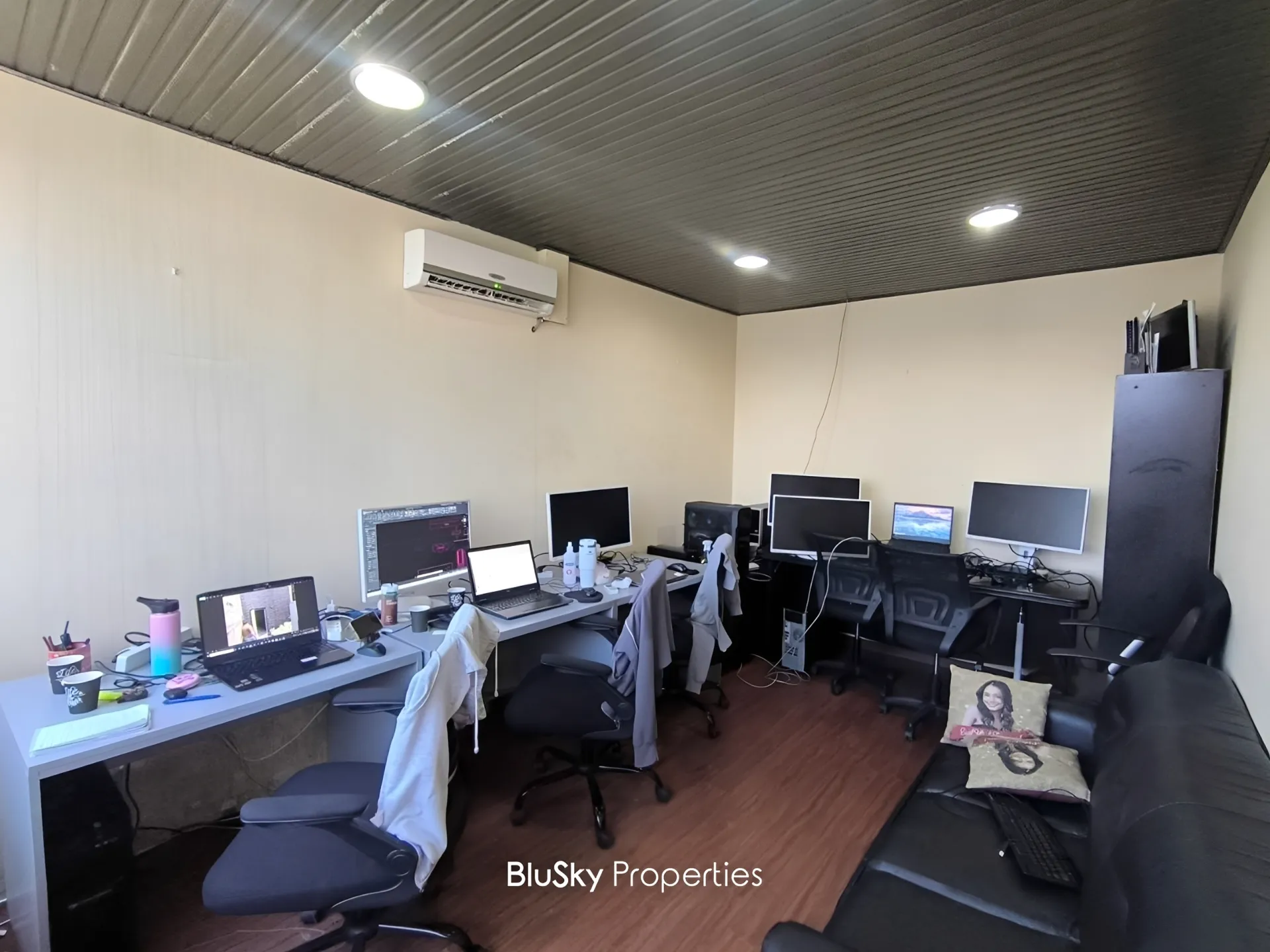 Office for rent in Jal el dib, lebanon