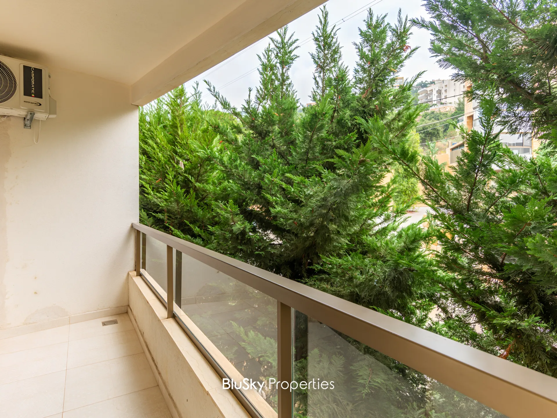 Apartment for sale in Mansourieh