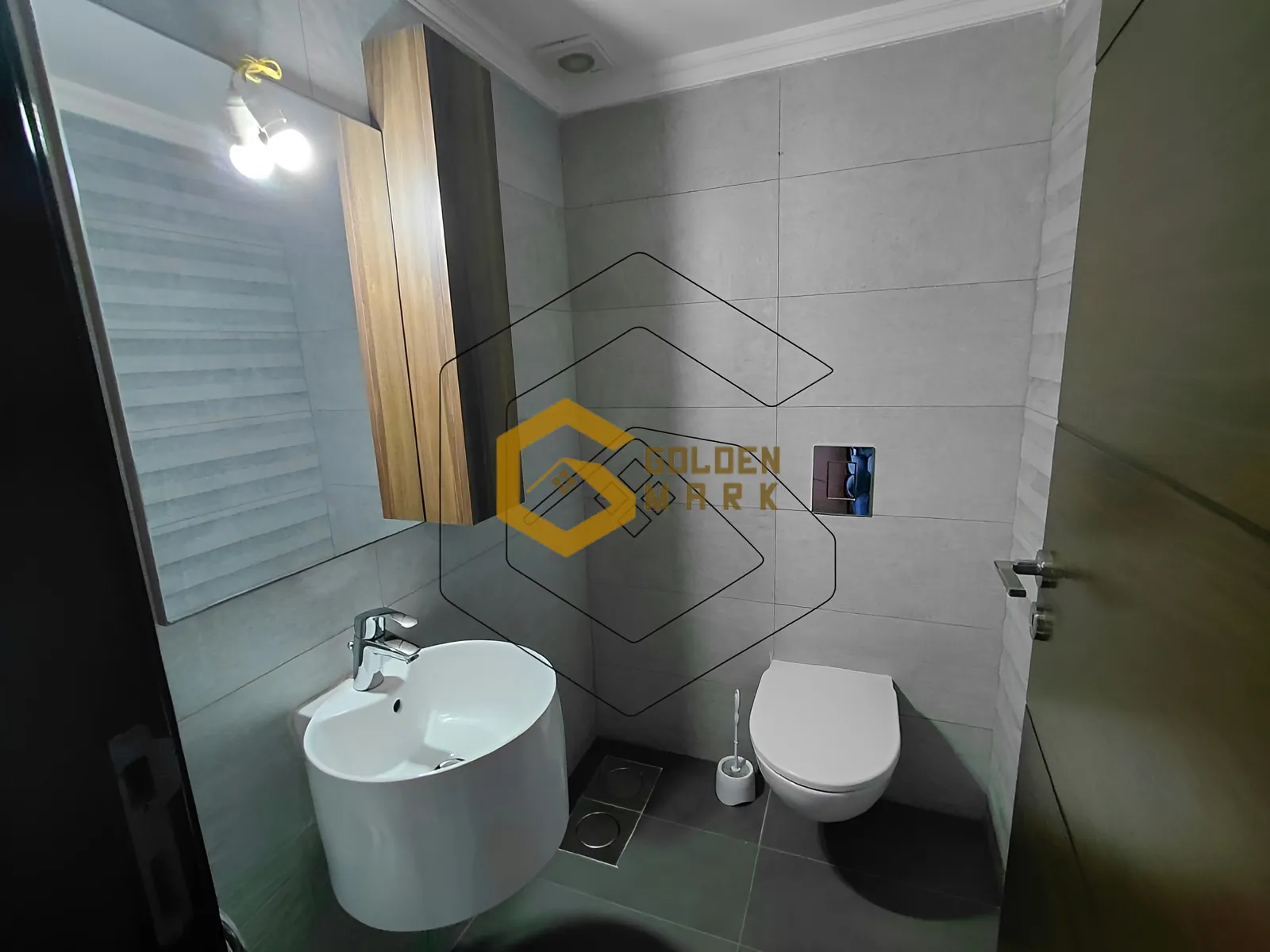 Apartment for Sale in Blat