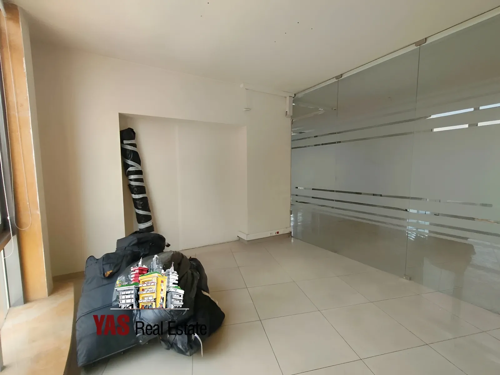 Office for rent in Dekwaneh