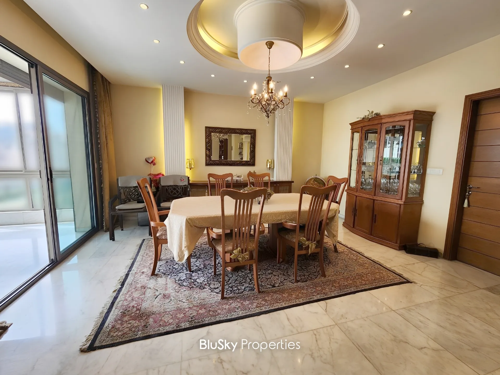 Apartment for rent in Horch tabet, lebanon - 3 bed, 4.0 bath