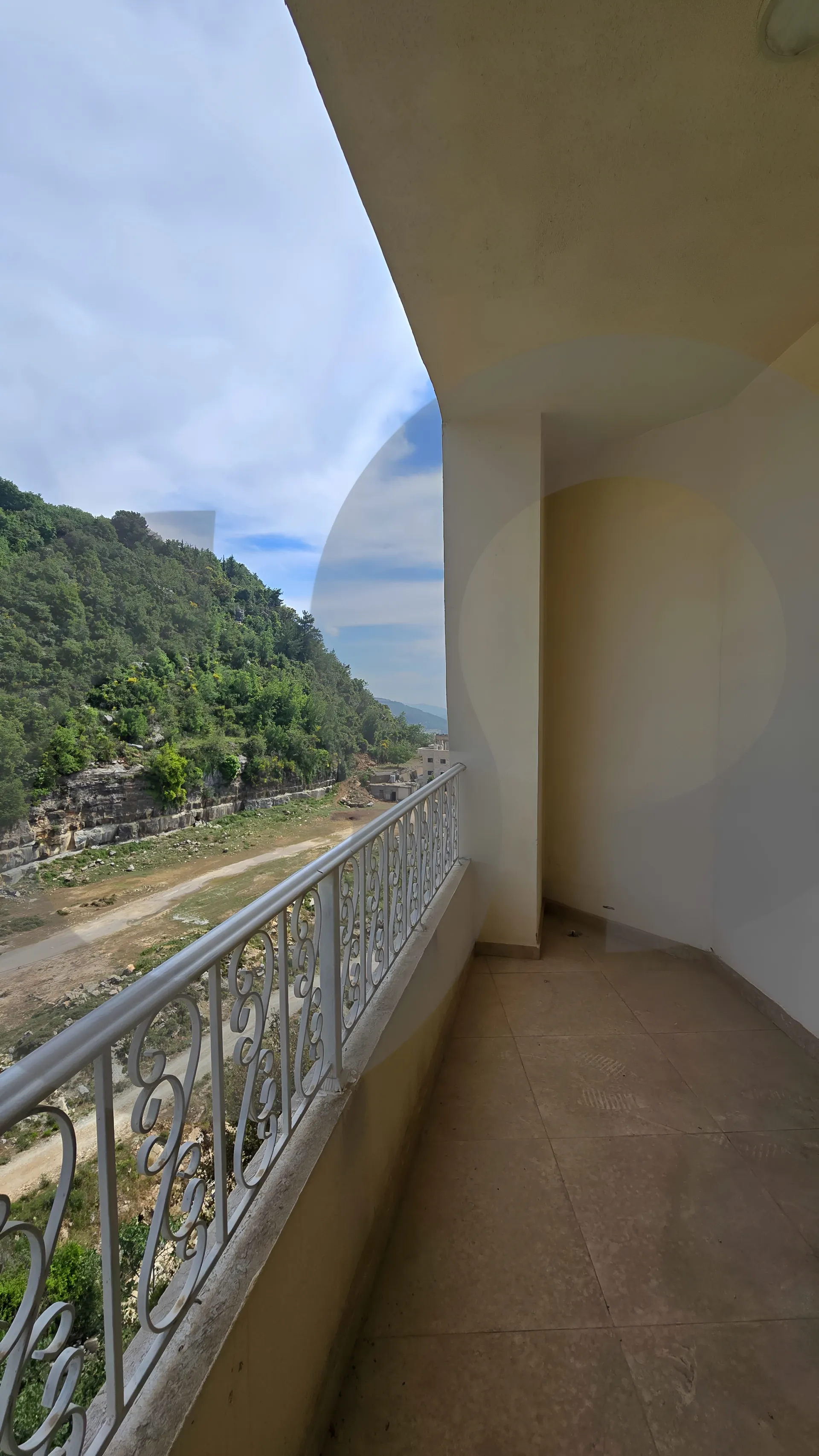 Apartment for Sale in Aley