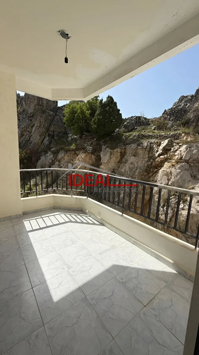 Chalet for sale in Faitroun