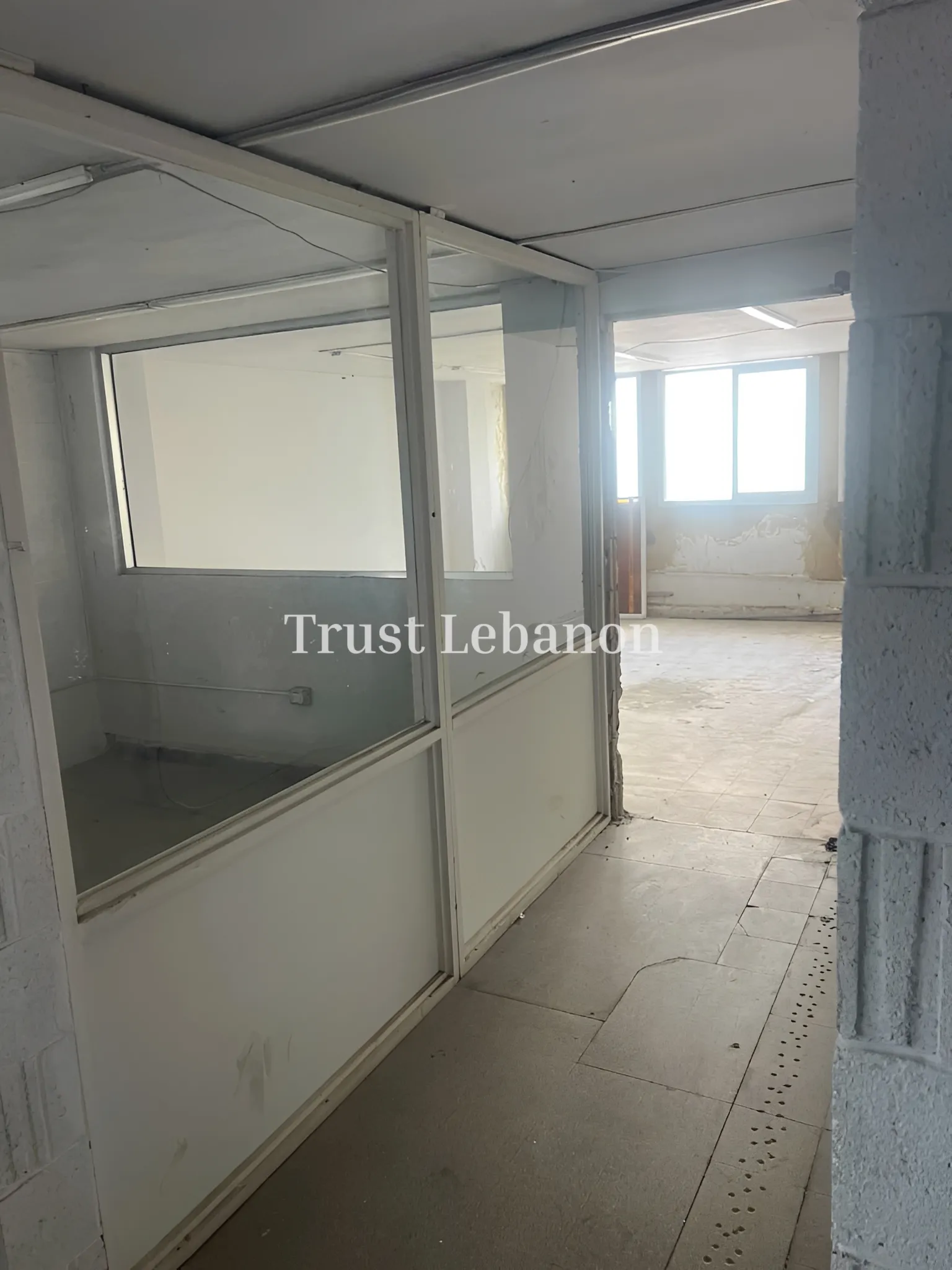 Warehouse for rent in Sin El Fil