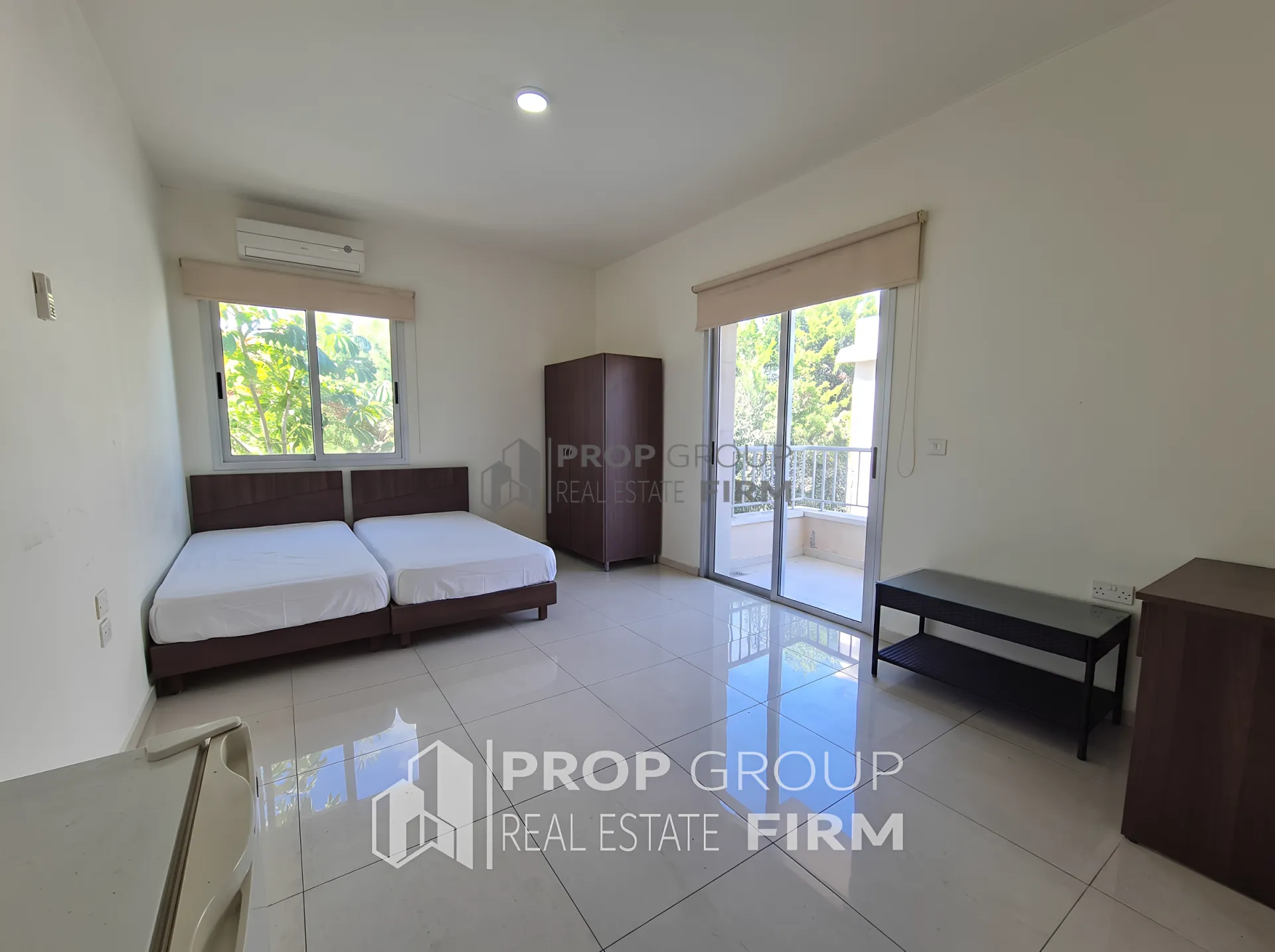 Studio for sale in Jbeil
