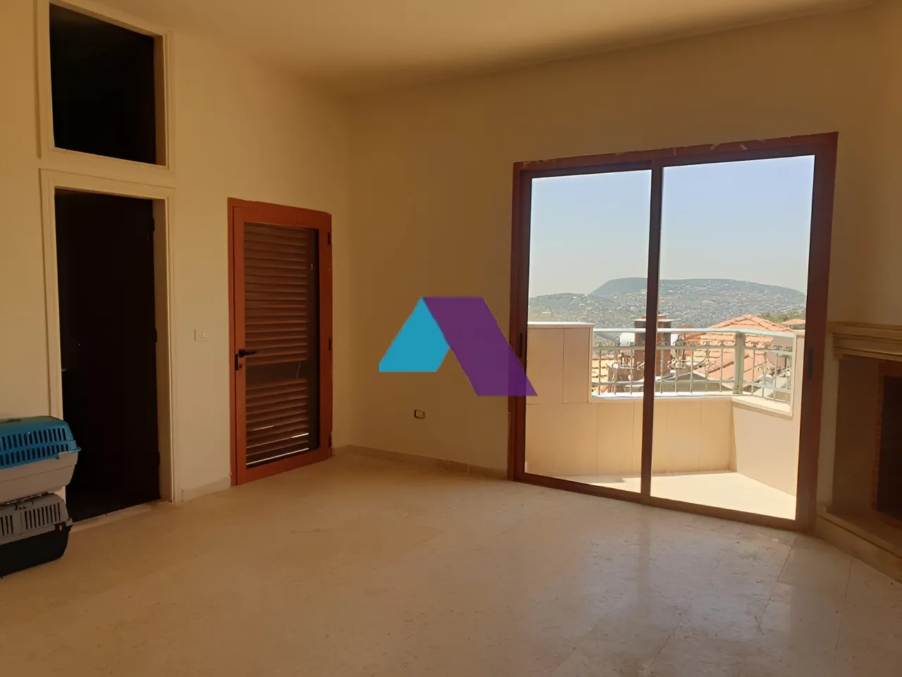 Villa for Sale in Aley
