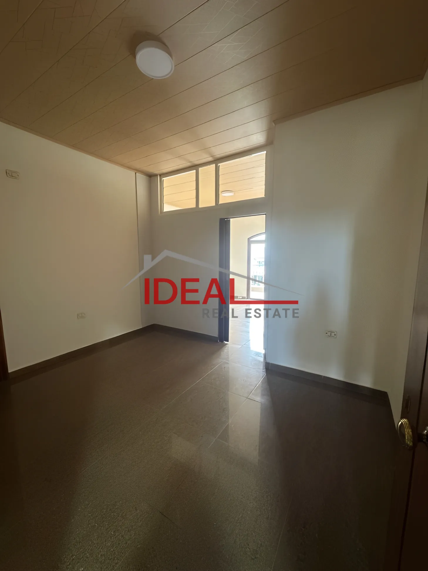 Office for Rent in Samqaniyeh, Lebanon