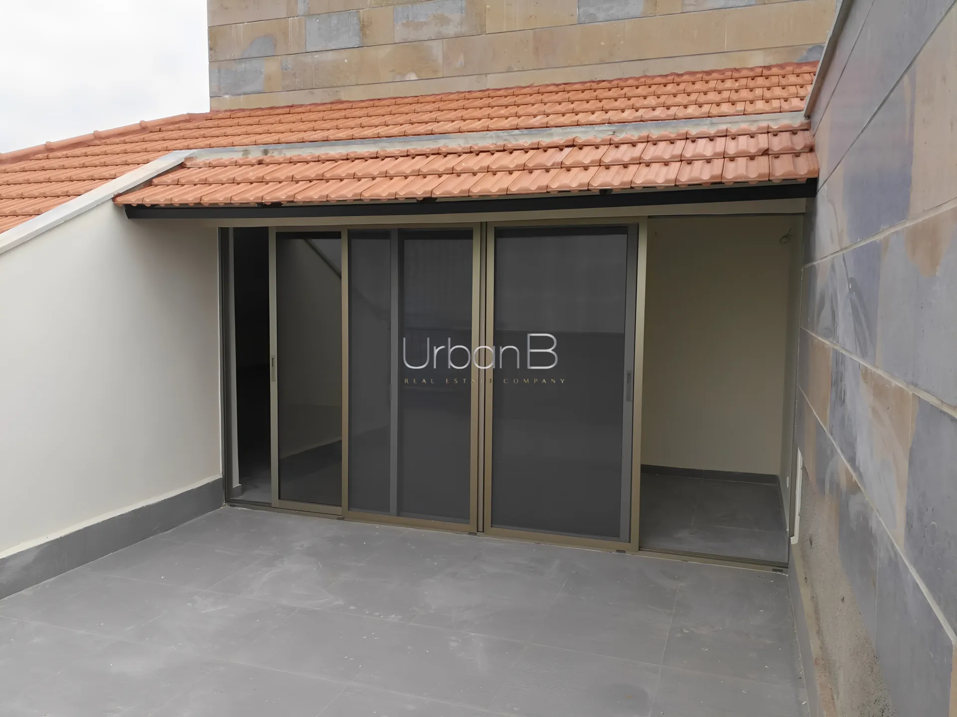 Duplex in Qornet el hamra, lebanon