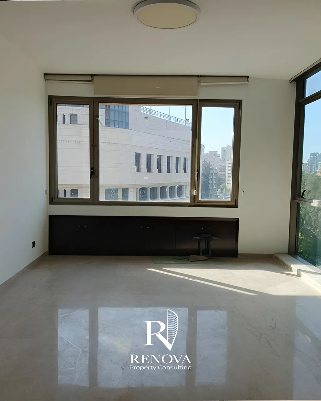 Office for sale in Mathaf