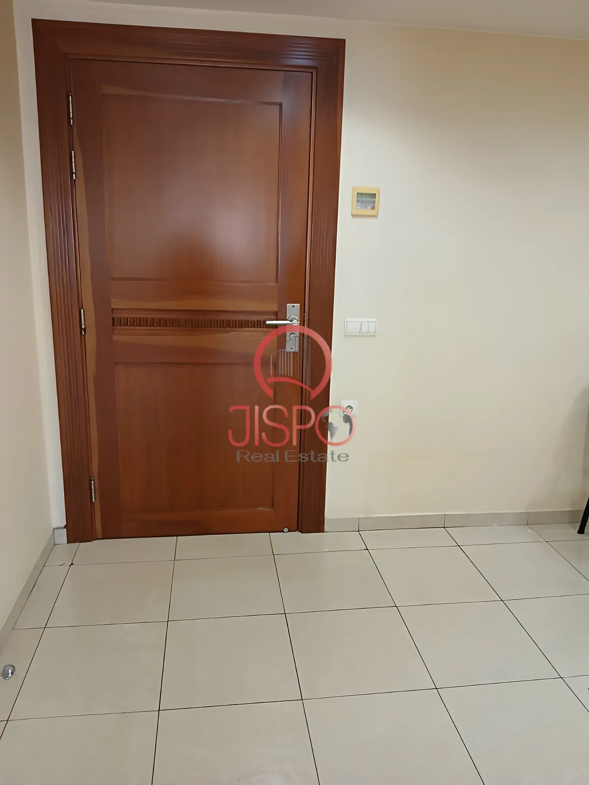 Office for sale in Daoura