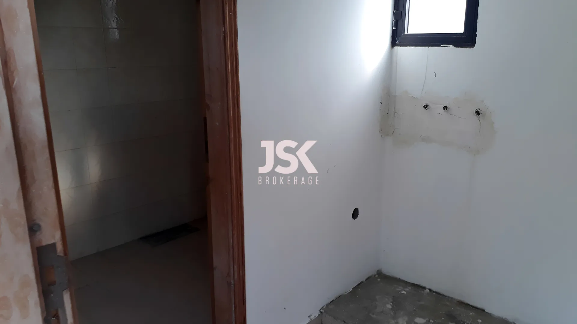 Office for Rent in Jdeideh