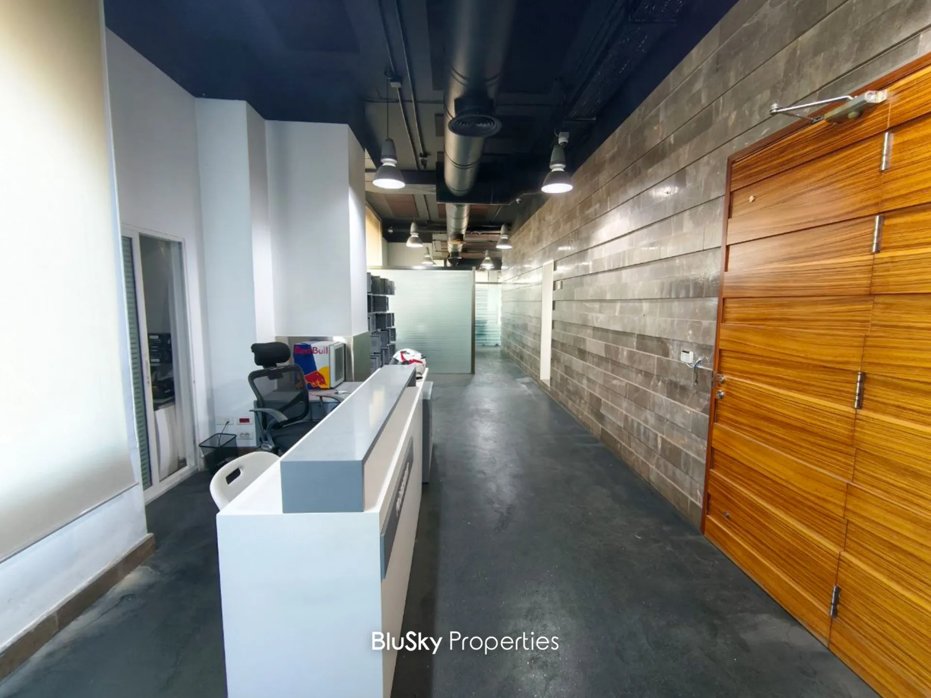 Office for rent in Dbayeh, lebanon