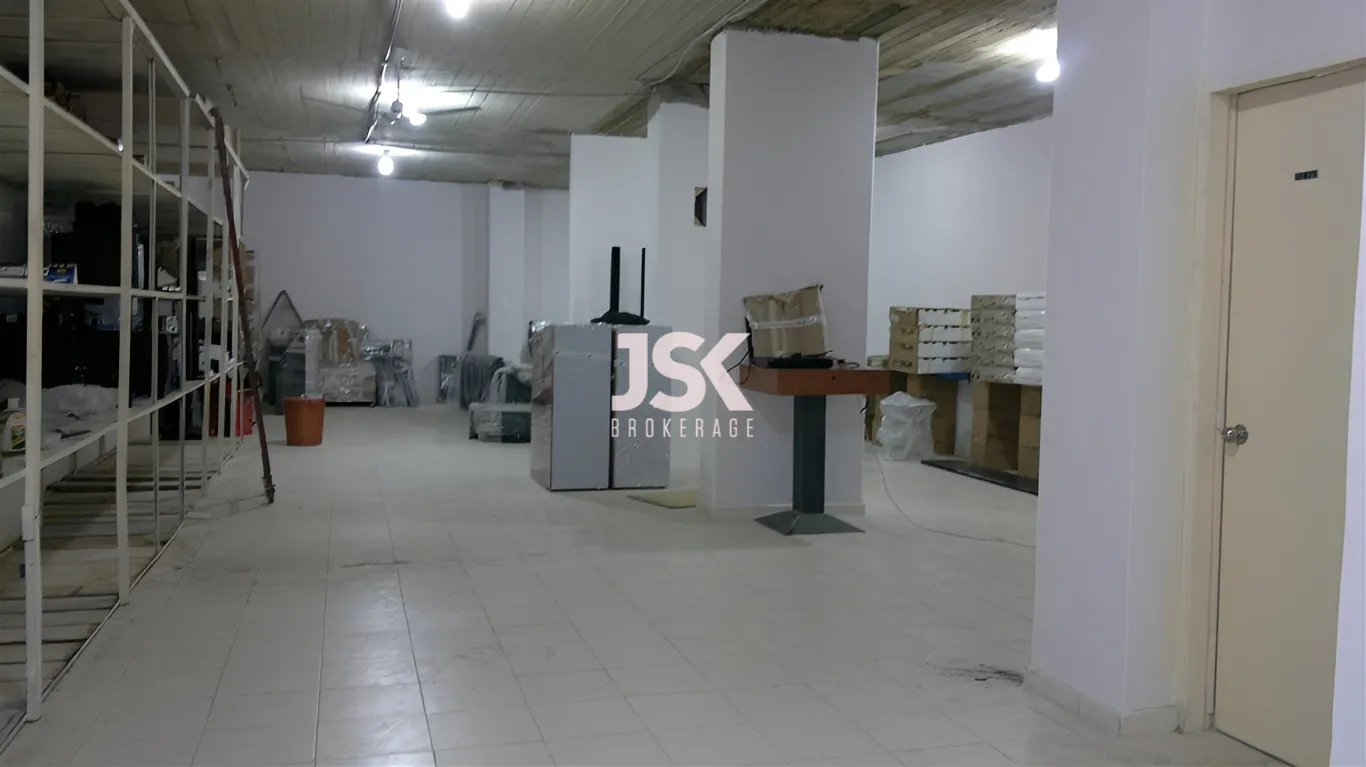 Office for Rent in Bsalim