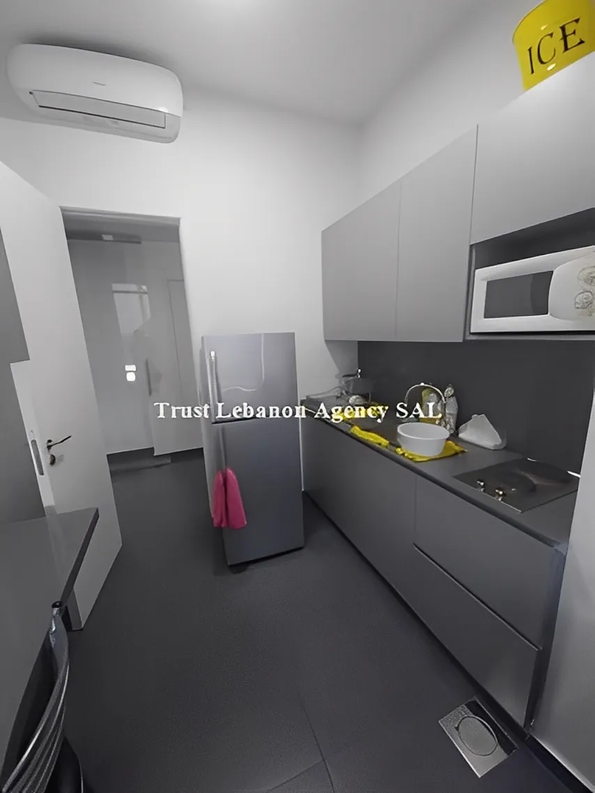 Office for rent in Metn, Dekweneh