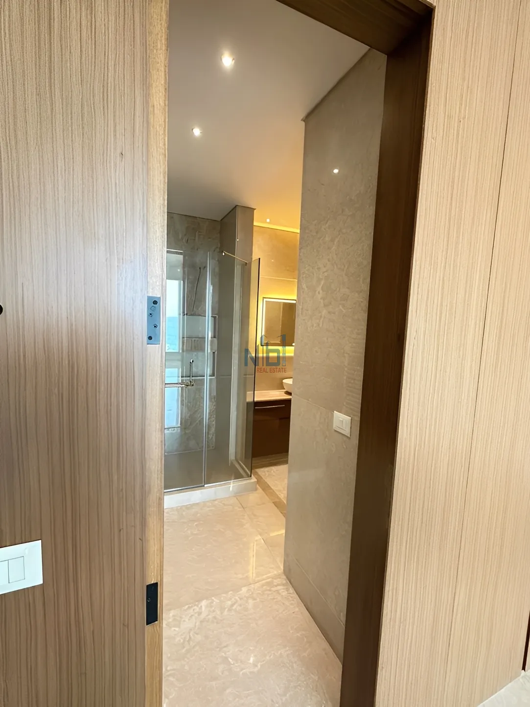 Apartment for Sale in Ain Al Mraiseh, Beirut, Lebanon
