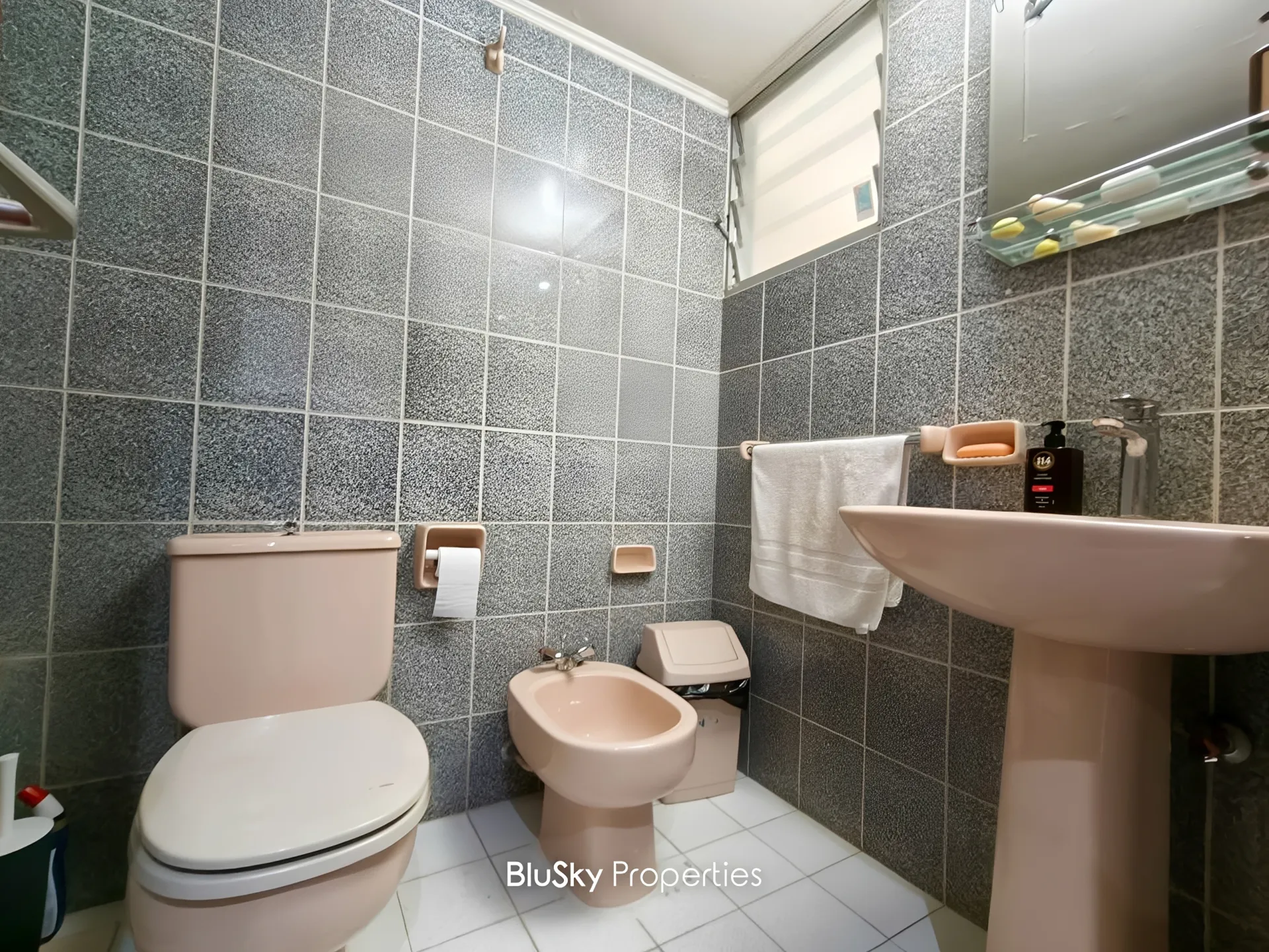 Apartment for sale in Zalqa