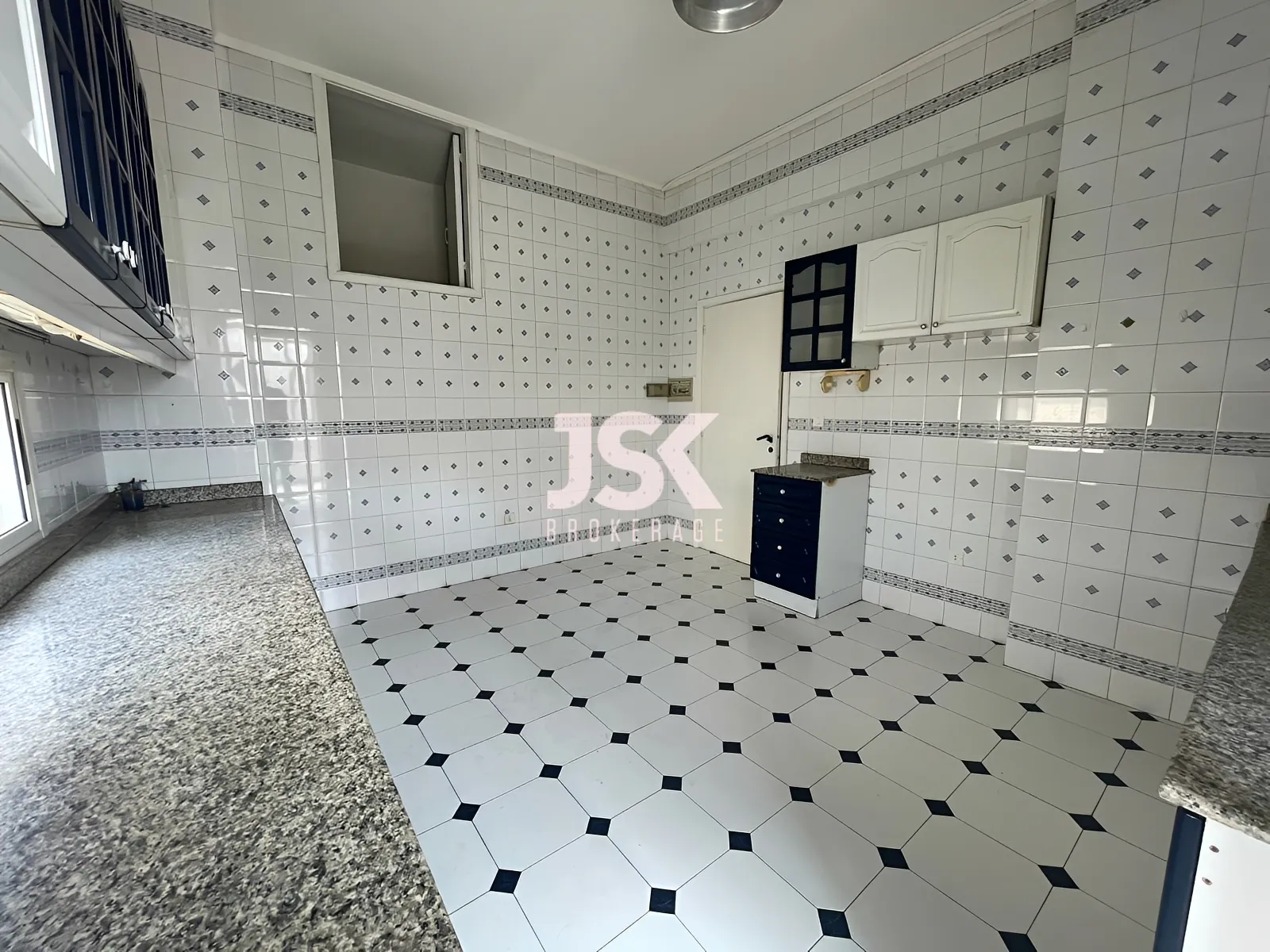 Apartment for Rent in Achrafieh