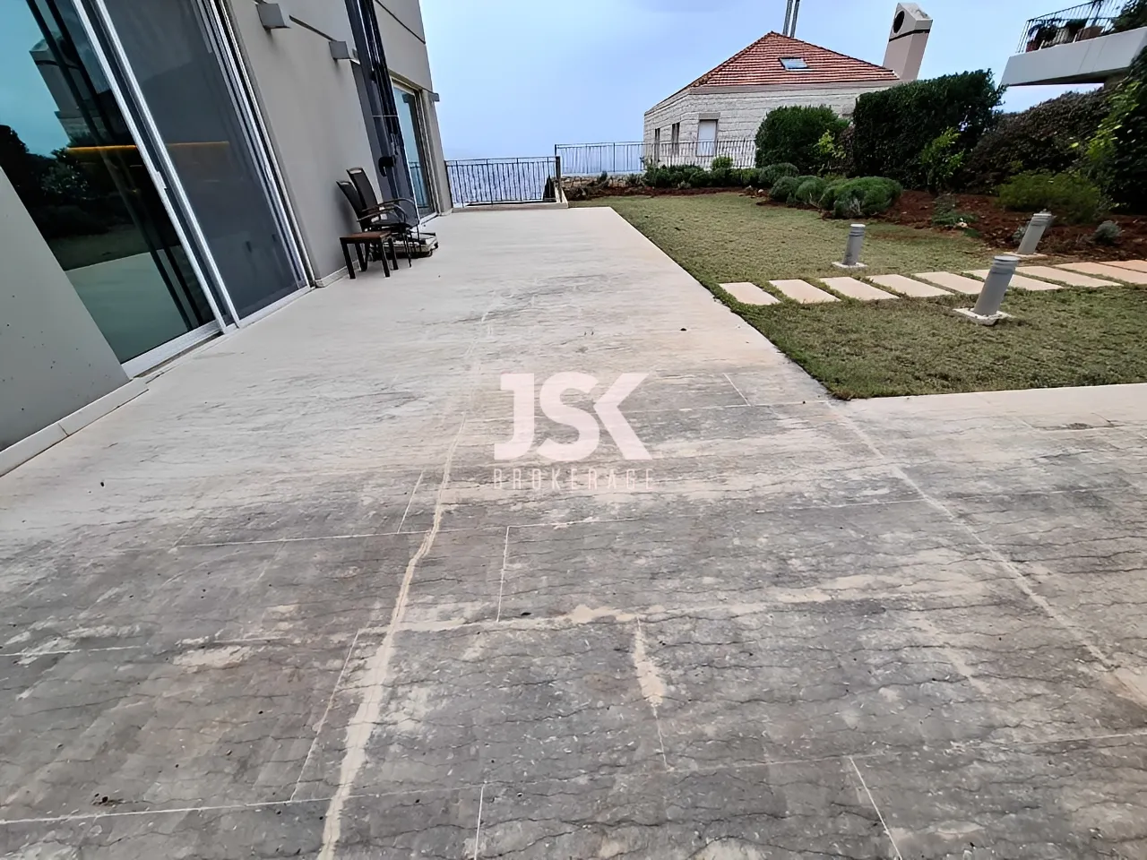 Apartment for Sale in Adma w Dafnah