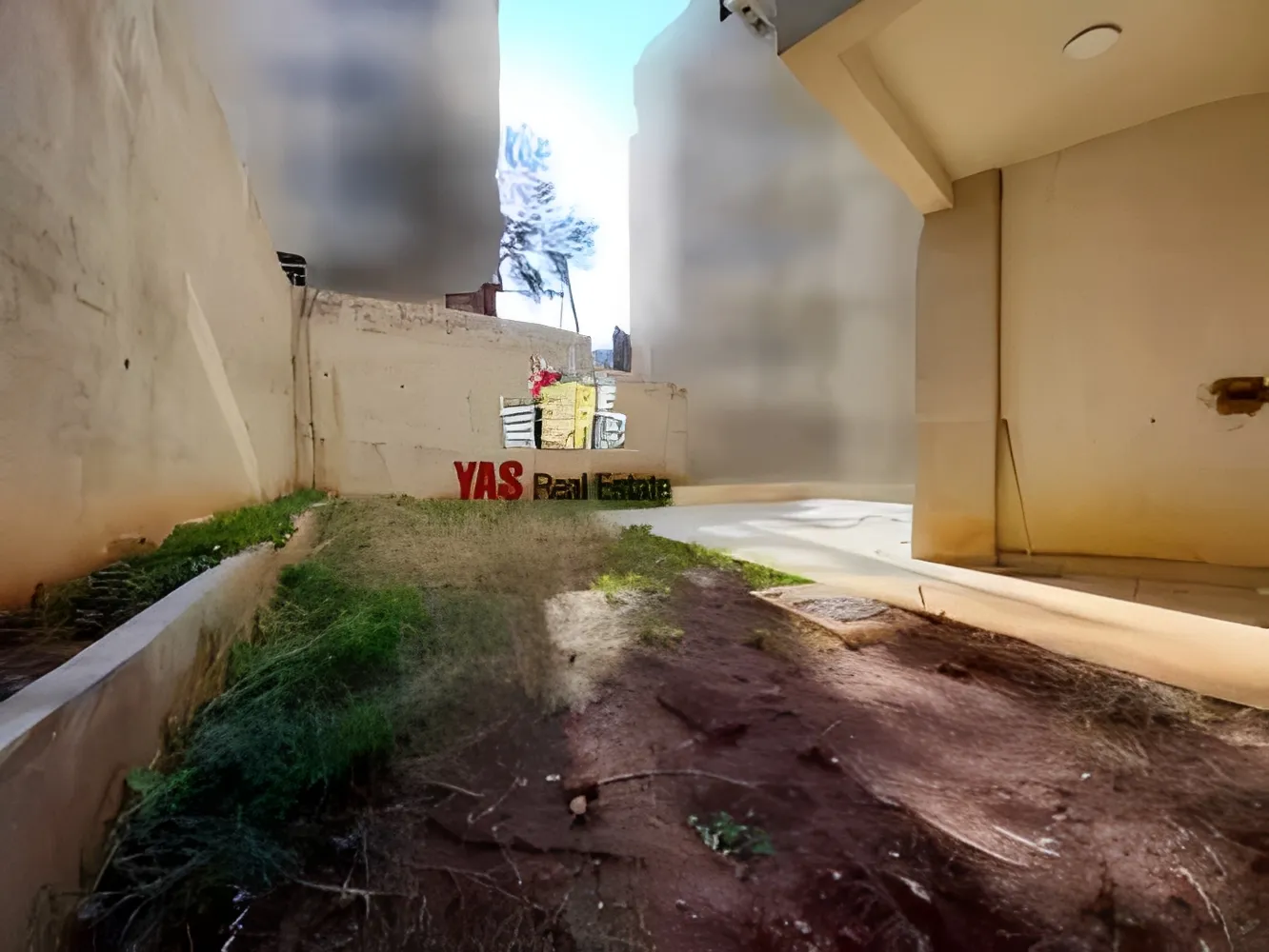 Apartment for Sale in Haret Sakhr - 3 bed, 5 bath