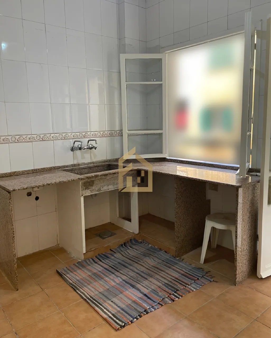 Apartment for sale in Achrafieh, Beirut, Lebanon - 2 bed, 2 bath