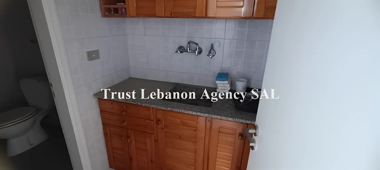 Office for rent in Metn, Antelias
