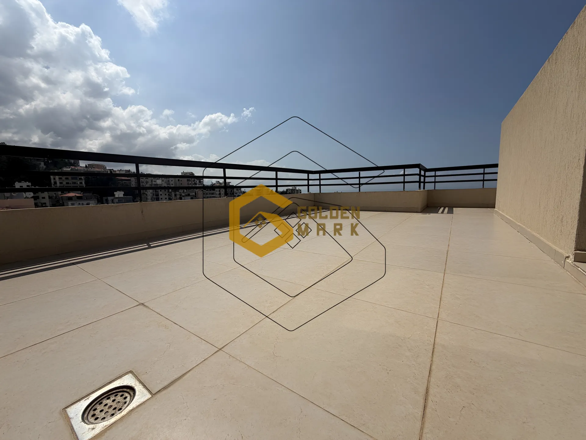 Duplex for Sale in Blat